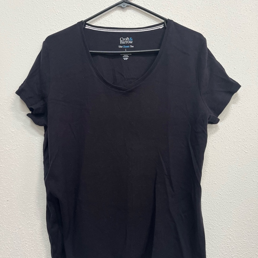 Croft & Barrow Women's Classic Black Tee